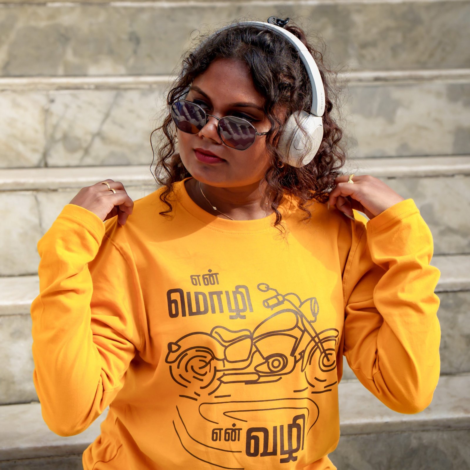 en-mozhi-en-vazhi-mustard-full-sleeve-tshirt-women-closeup-venbaa